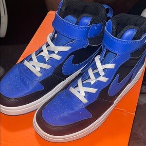 Nike Youth Blue and Black High-Top Sneakers